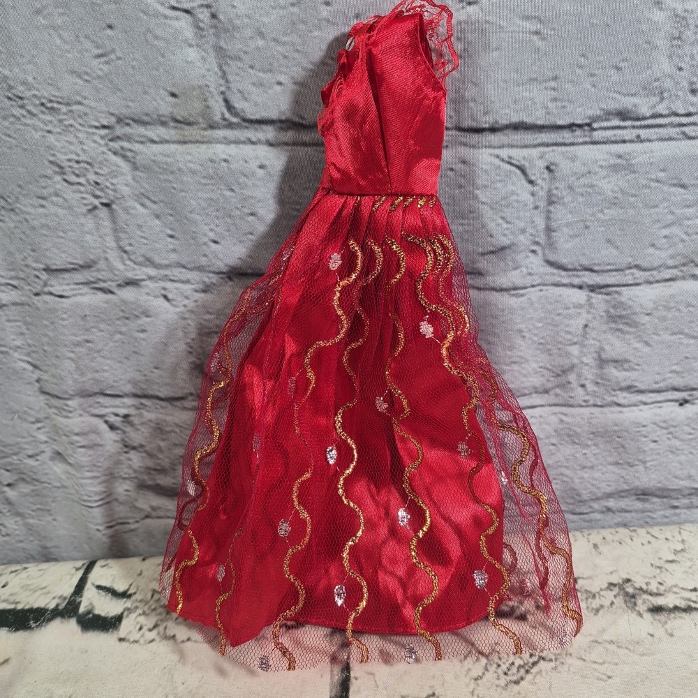 Barbie Doll Clothes Fancy Princess Gowns Shimmer Skirt Necklace Tiara Crown Lot - Picture 3 of 8